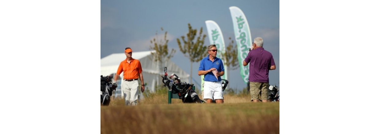 Festshop.dk leverer event til Aros Forsikring golfdag