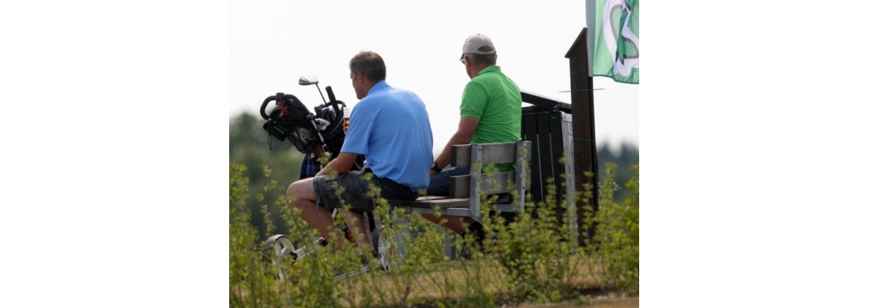 Festshop.dk leverer event til Aros Forsikring golfdag