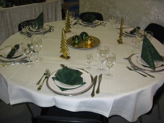 Det veld�kkede bord skaber festen.