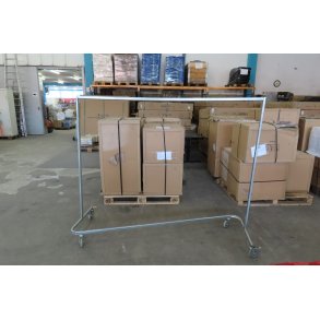 OUTLET-SALGSVARE: Garderobestativ 40-60 personer (tjstativ er u/bjler)
